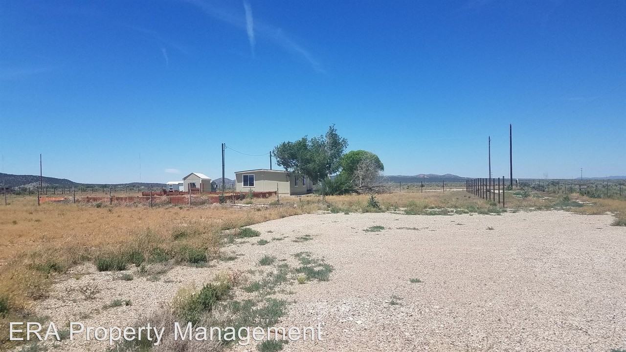 5827 W 600 N - Photo 2 of 11