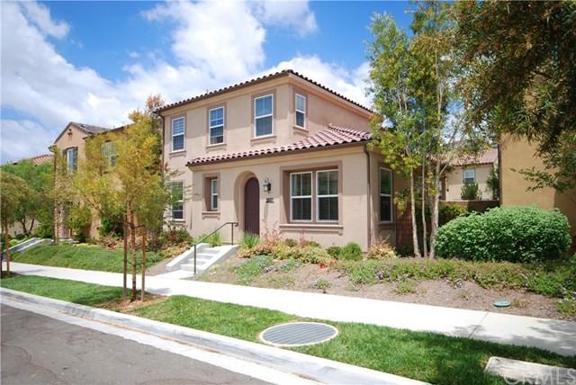 2687 E Pacific Ct - Photo 2 of 30