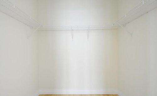 710 Ridge Hill Boulevard - Photo 3 of 8