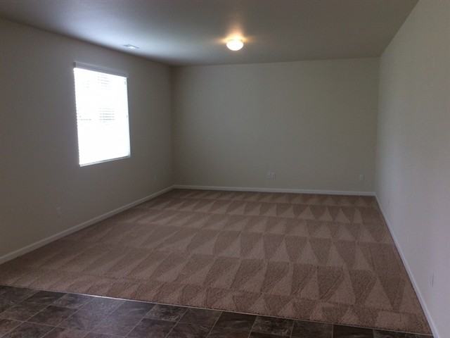 348 Lolo Trail Ave - Photo 2 of 16