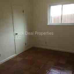 2405 Timberlake Dr - Photo 3 of 19