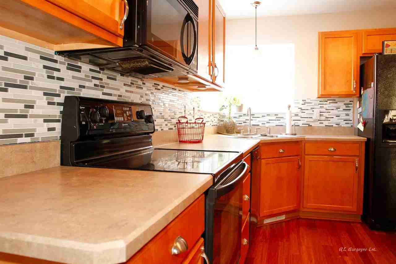 1219 Daisy Ln - Photo 3 of 34