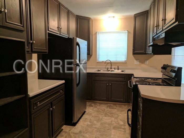 984 Crestwood Hills Dr - Photo 3 of 14