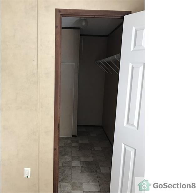 216 Triple Oaks Dr - Photo 2 of 12