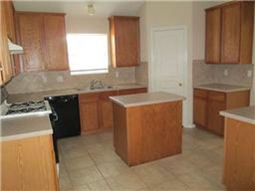 11333 Grand Harbor Blvd - Photo 2 of 7