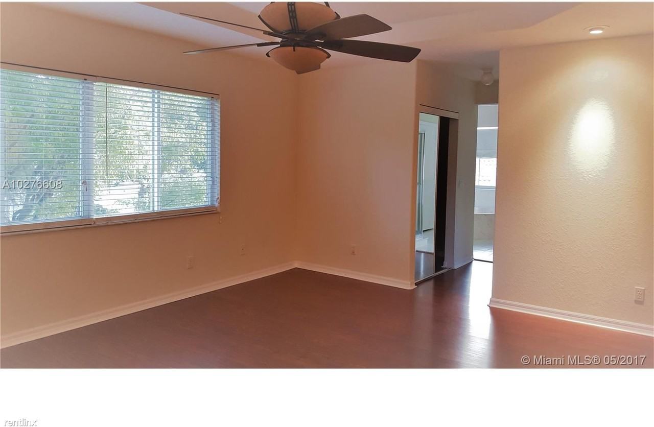 7710 NW 17th Ct - Photo 3 of 23