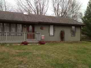 12776 Vivian Ct - Photo 3 of 13