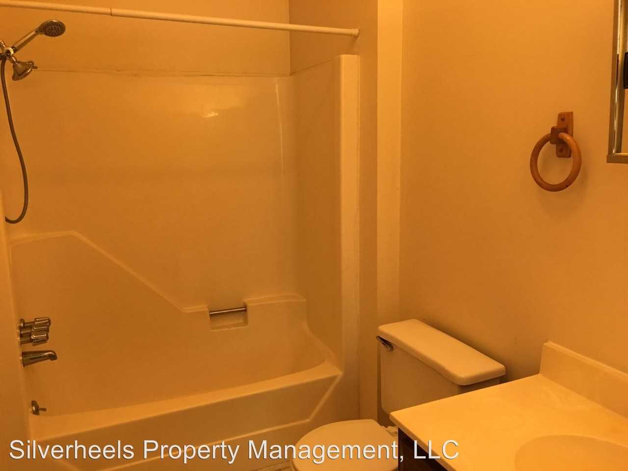 109 W. Spring Street - Photo 2 of 5