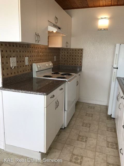 730 BLOSSOM WAY - Photo 2 of 6