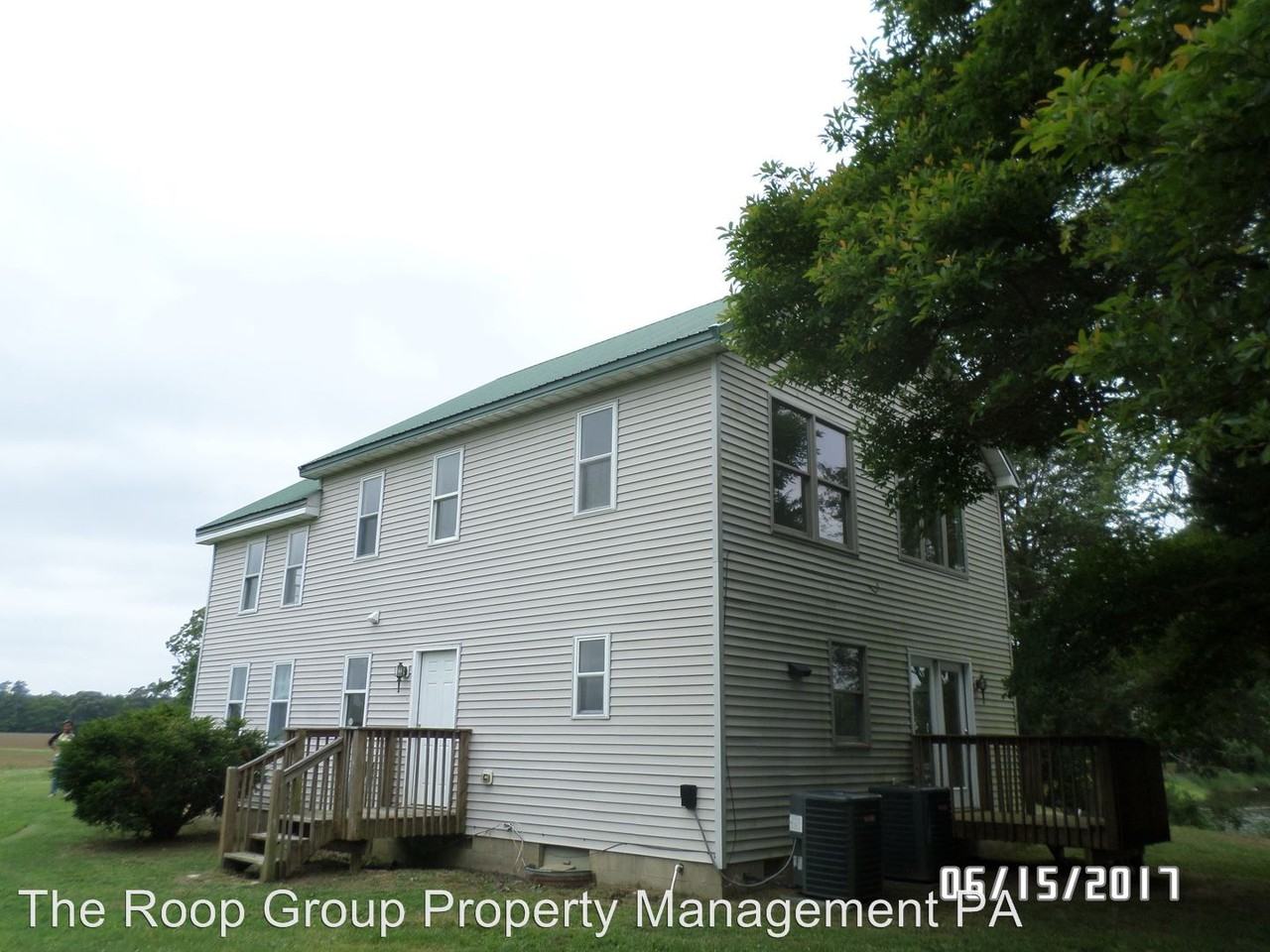 12484 Eby Road - Photo 3 of 32