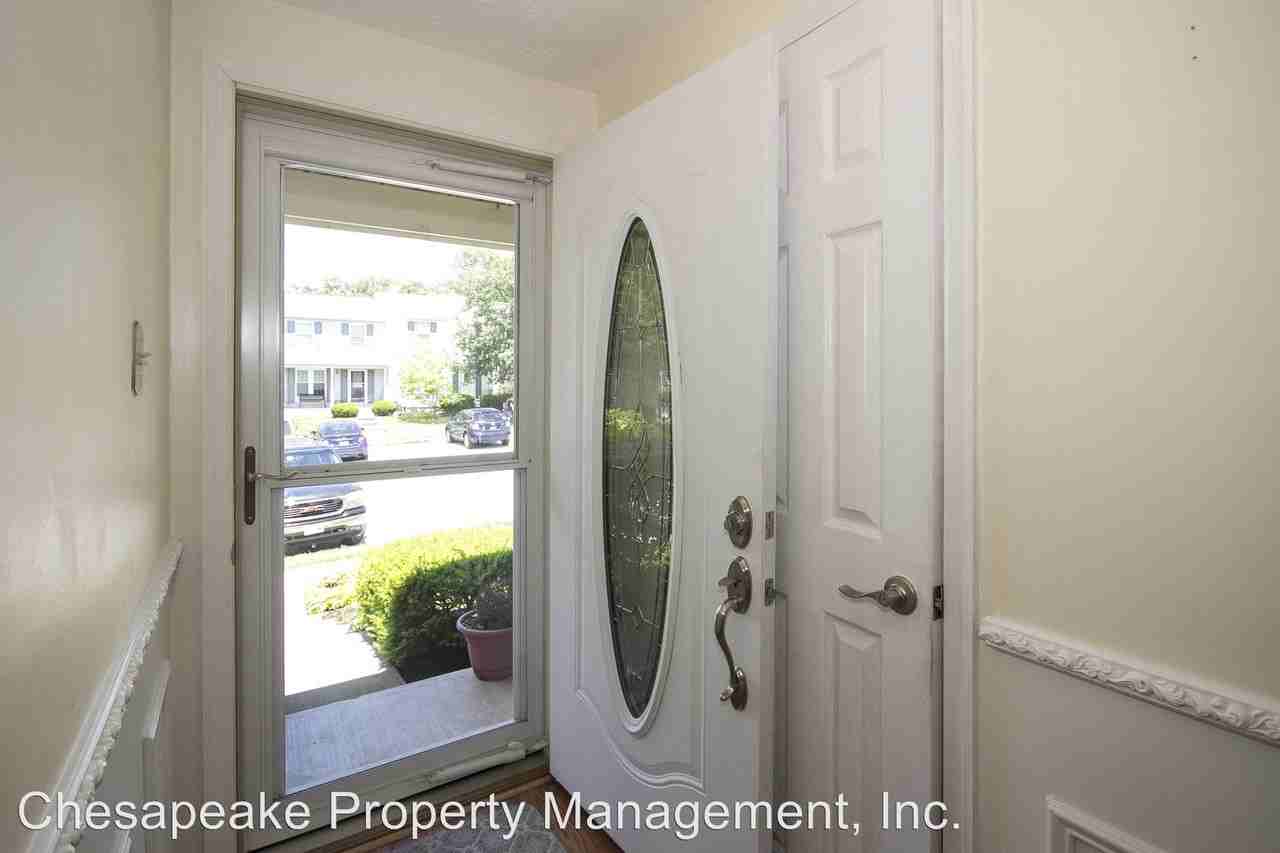 33 Shrewsbury Ct - Photo 2 of 26