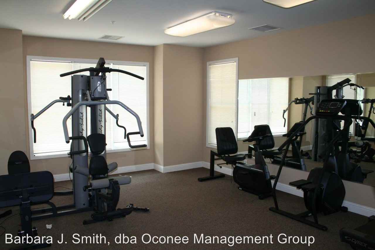 3412 Town Creek Cir - Photo 2 of 17