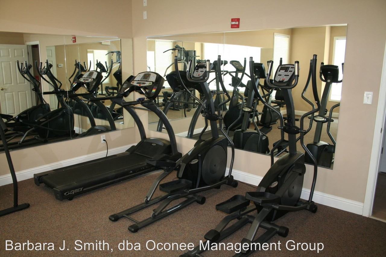 3412 Town Creek Cir - Photo 3 of 17