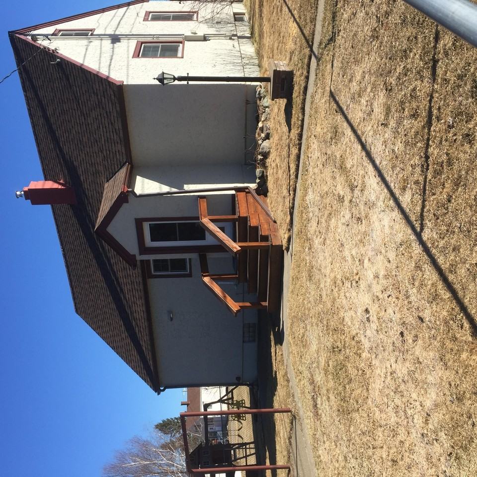 1003 E Camp St - Photo 2 of 4