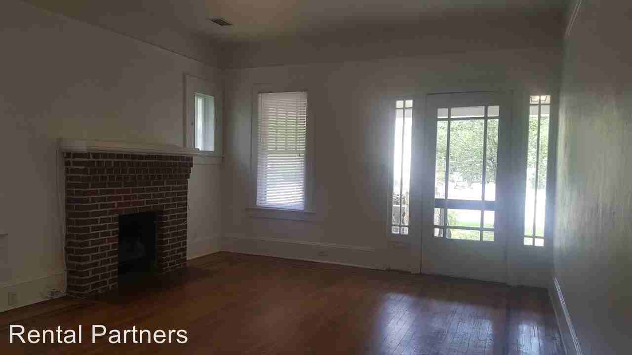 2805 Park St - Photo 3 of 9