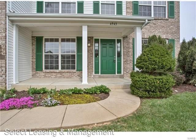 4943 Country Club Dr - Photo 2 of 20