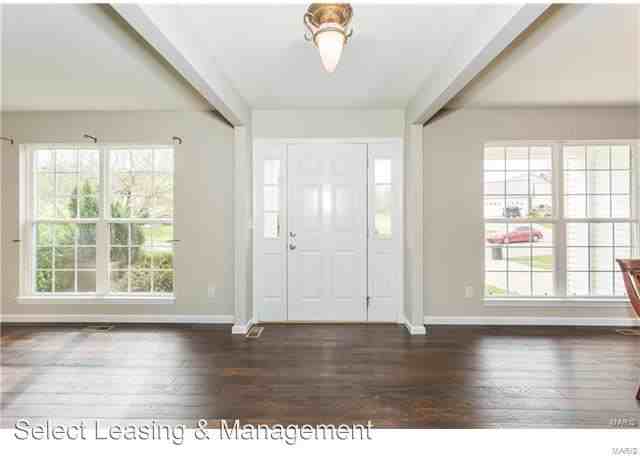 4943 Country Club Dr - Photo 3 of 20