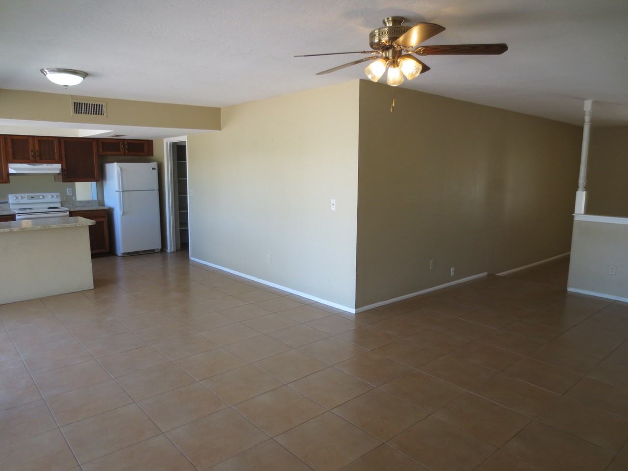 956 W Laguna Azul Ave - Photo 2 of 33