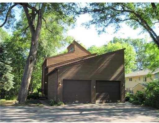 1710 W Liberty St - Photo 2 of 10