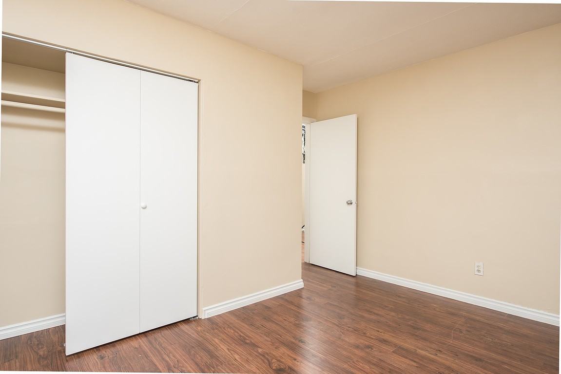 Terrace II Apts - Photo 2 of 11