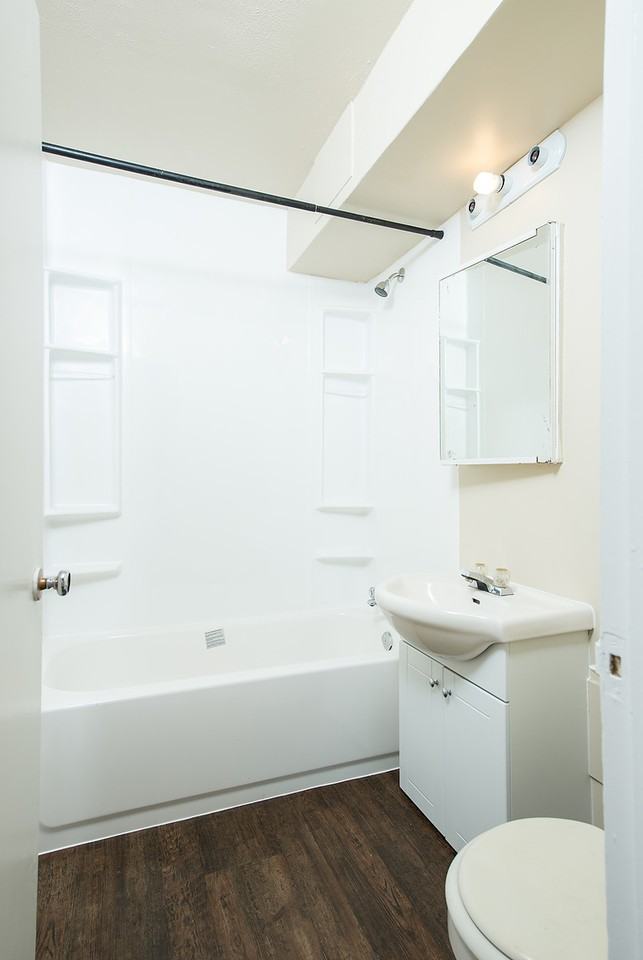 Terrace II Apts - Photo 3 of 11