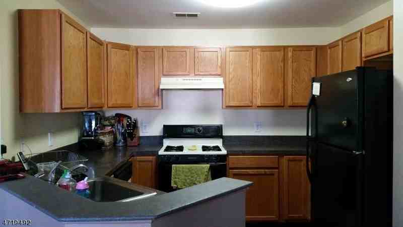 58 Overlook Dr #58 - Photo 3 of 7