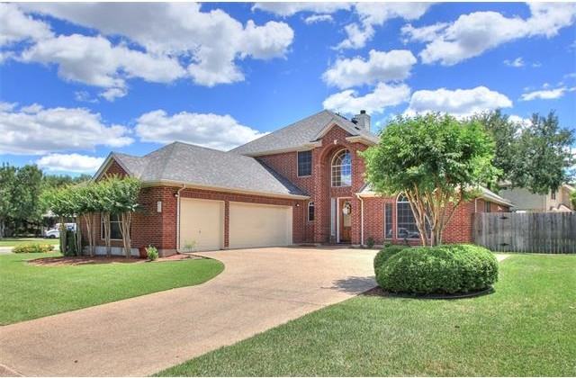 101 Poppy Hills Dr - Photo 2 of 34
