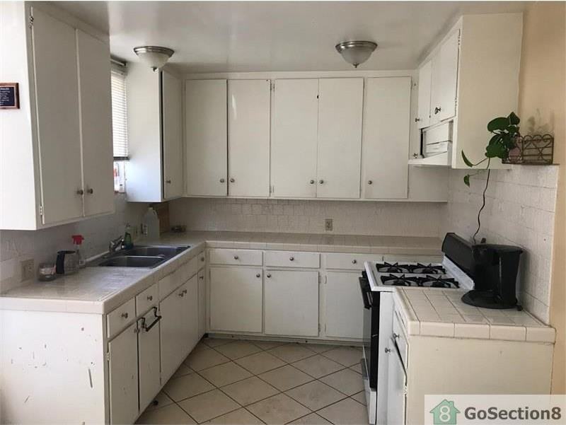 3265 Palm Ave - Photo 3 of 7