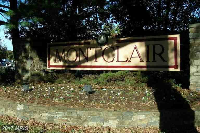 15232 Streamside Ct - Photo 3 of 21