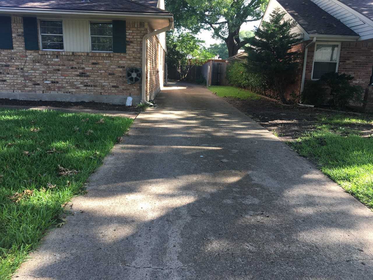 10317 Mapleridge Dr - Photo 2 of 20