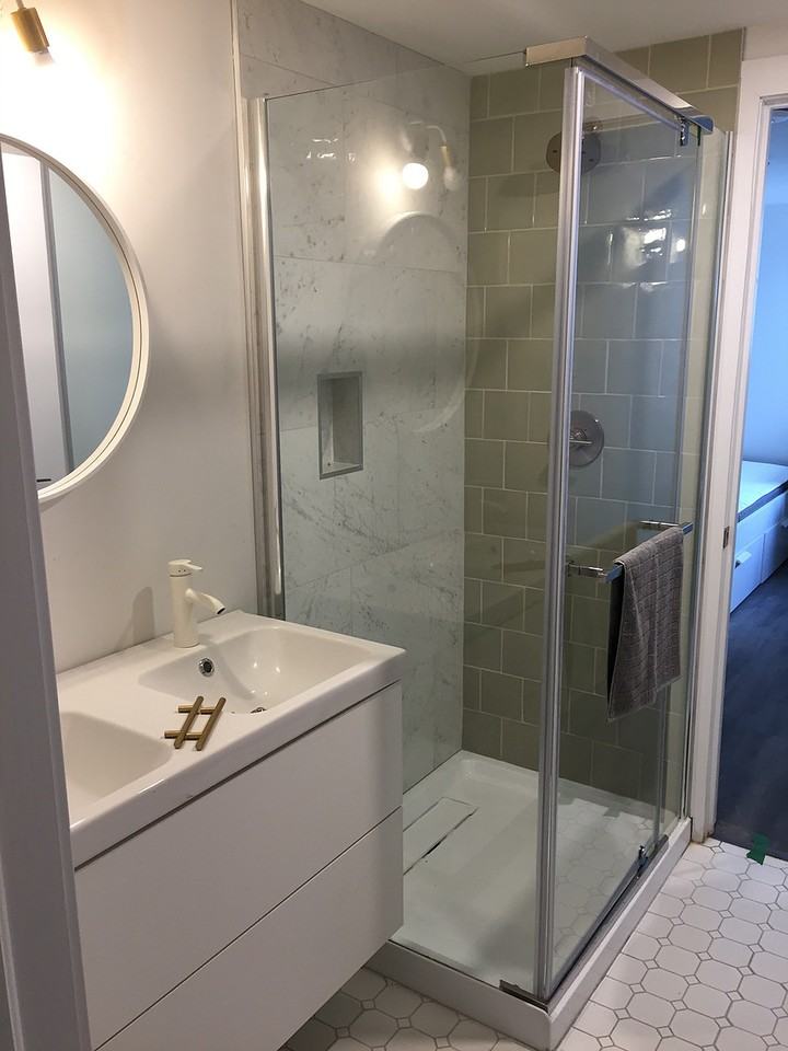 150 Meadowlands Drive West - Photo 2 of 10