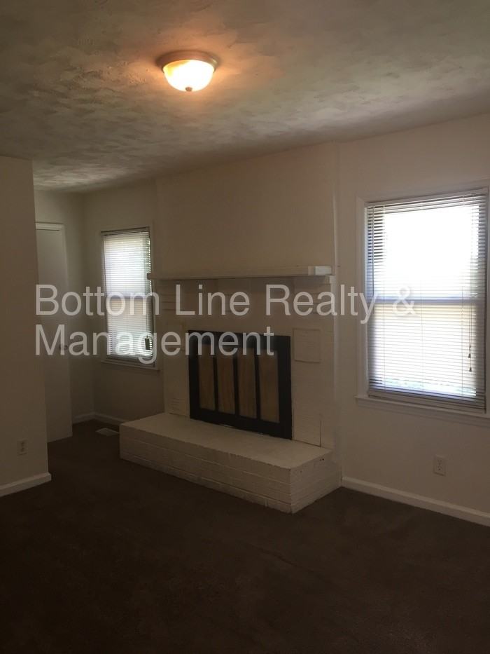 3315 Wiseman Dr - Photo 3 of 21