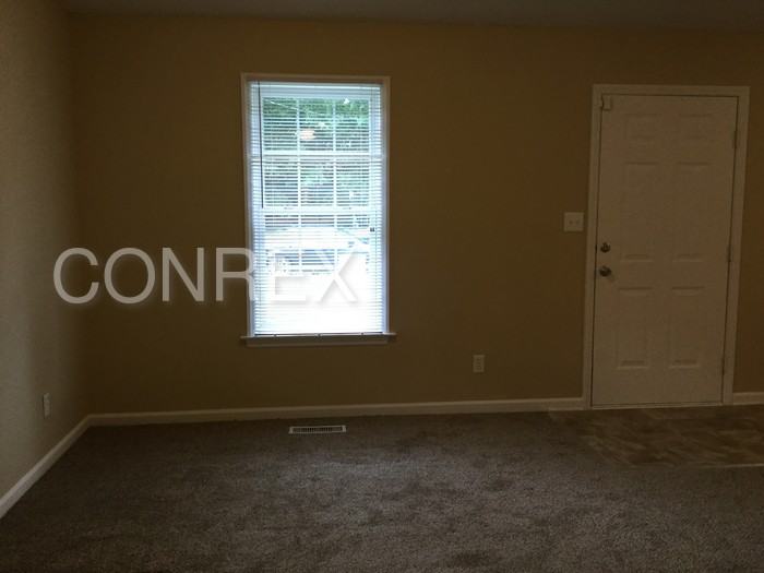 506 Abington Dr - Photo 3 of 13