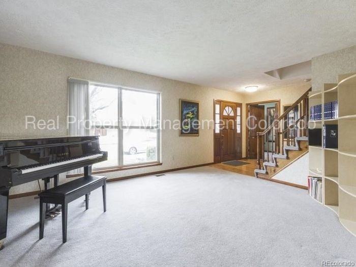 6042 S Lima Way - Photo 3 of 25