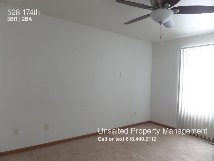 528 174th Ave - Photo 3 of 17