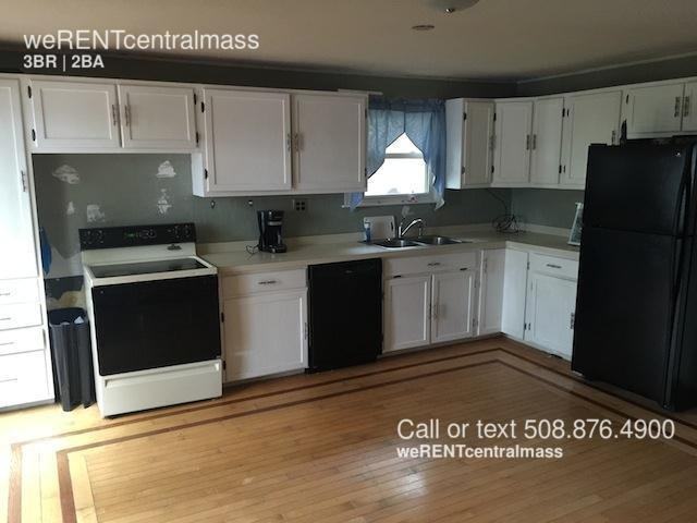 17 Lakeshore Dr - Photo 3 of 8