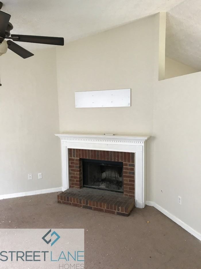 10416 Larrack Ct - Photo 3 of 7