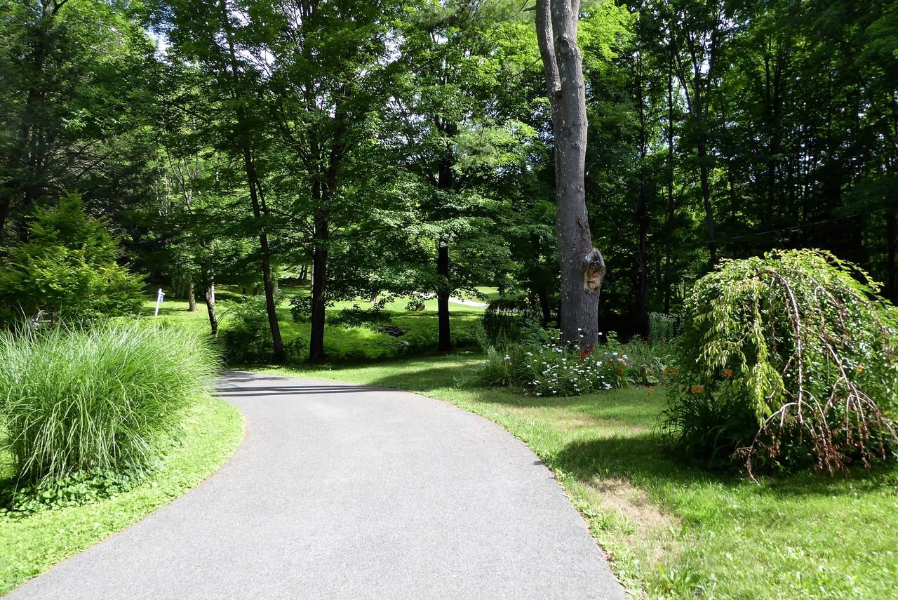 54 Hat Shop Hill Rd - Photo 3 of 16