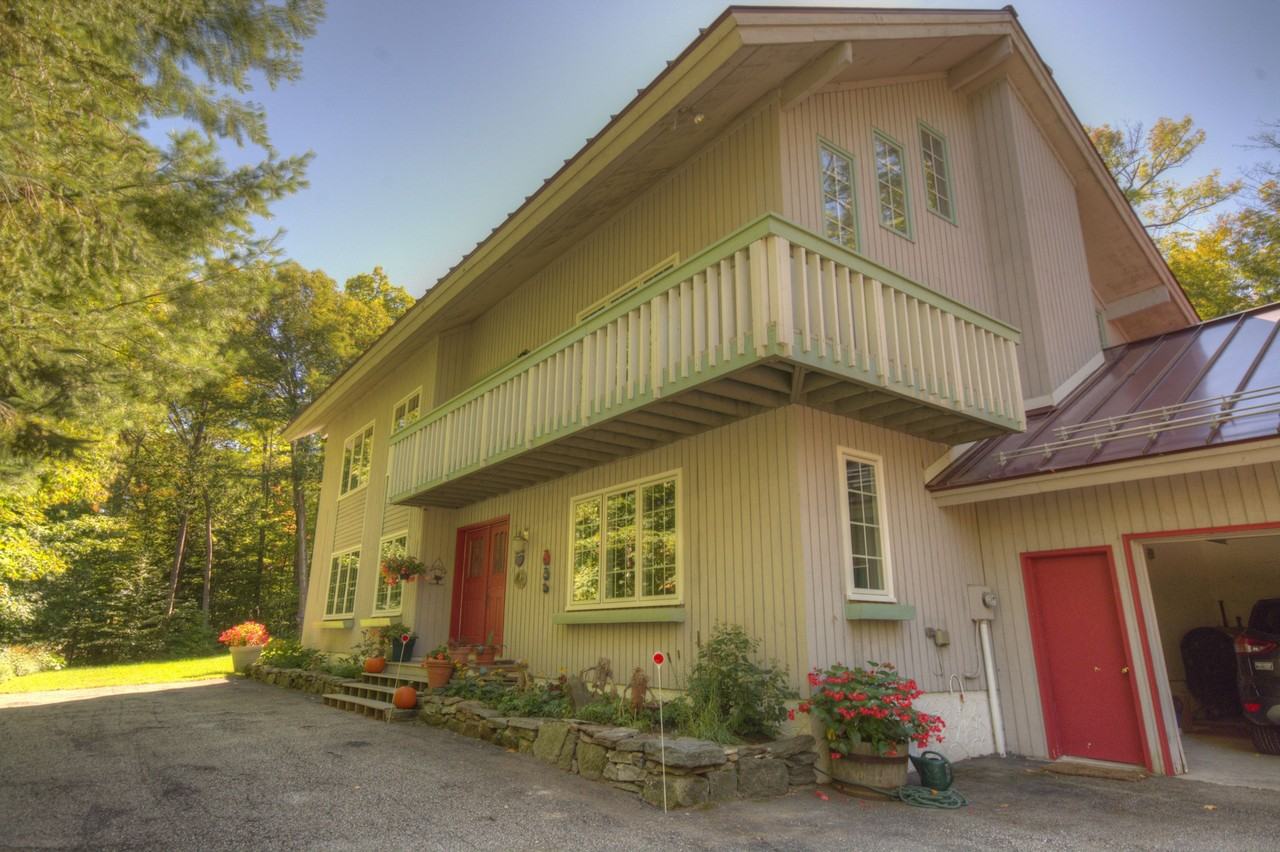 8 N Branch Rd - Photo 2 of 14