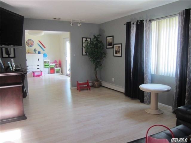 20 Albergo Ct - Photo 2 of 17