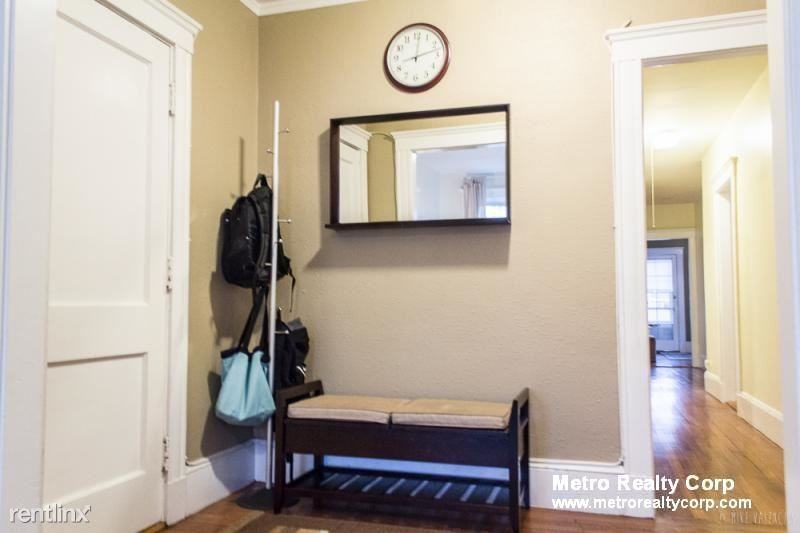 92 Fuller St - Photo 3 of 21