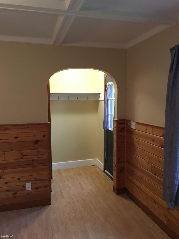 405 Duluth Ave S - Photo 2 of 9