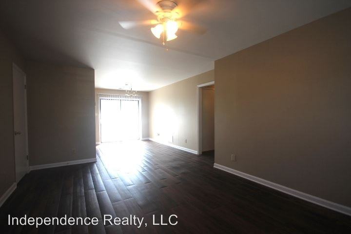 1602 8th Street SE - Photo 2 of 11