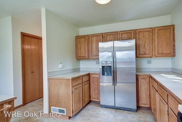 701 Leach St NE - Photo 2 of 6