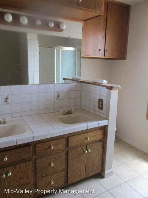 13473 Ave 180 - Photo 3 of 8