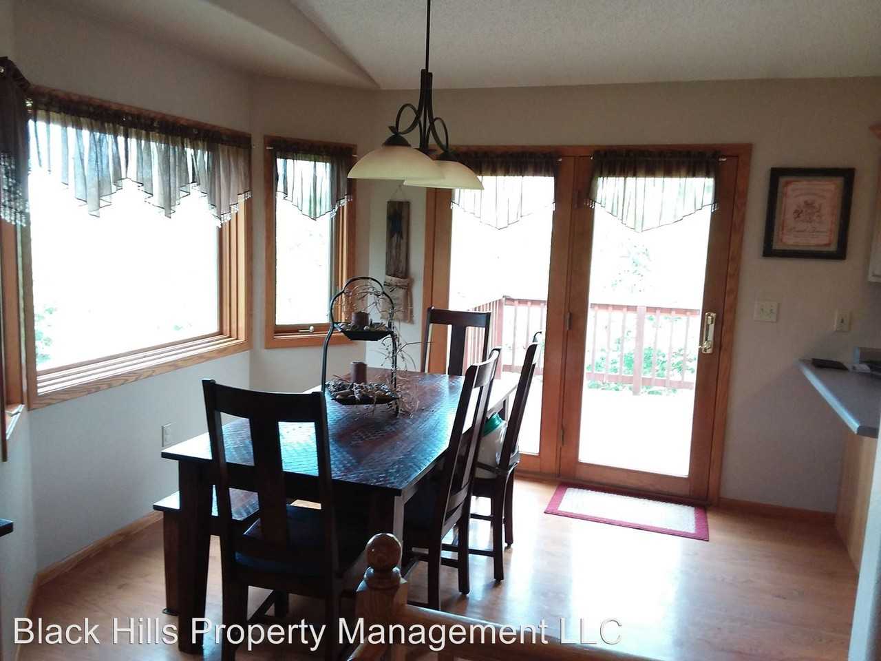 9108 N Ridge Trail - Photo 3 of 13