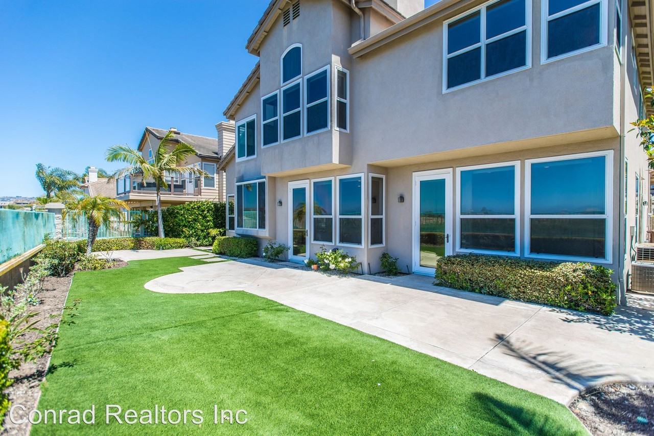 32 Pembroke Ln - Photo 2 of 40