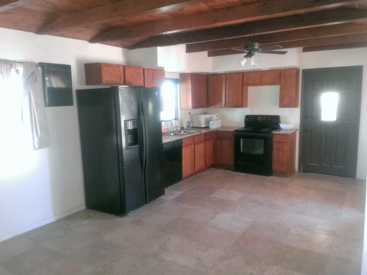 4203 S 13th Ave - Photo 3 of 8