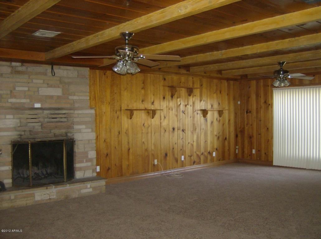 3019 E Hartford Ave - Photo 2 of 16