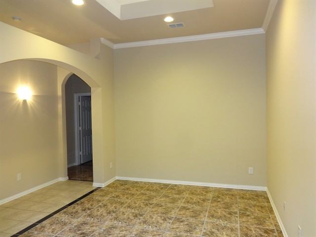 5320 Post Ridge Dr - Photo 2 of 14